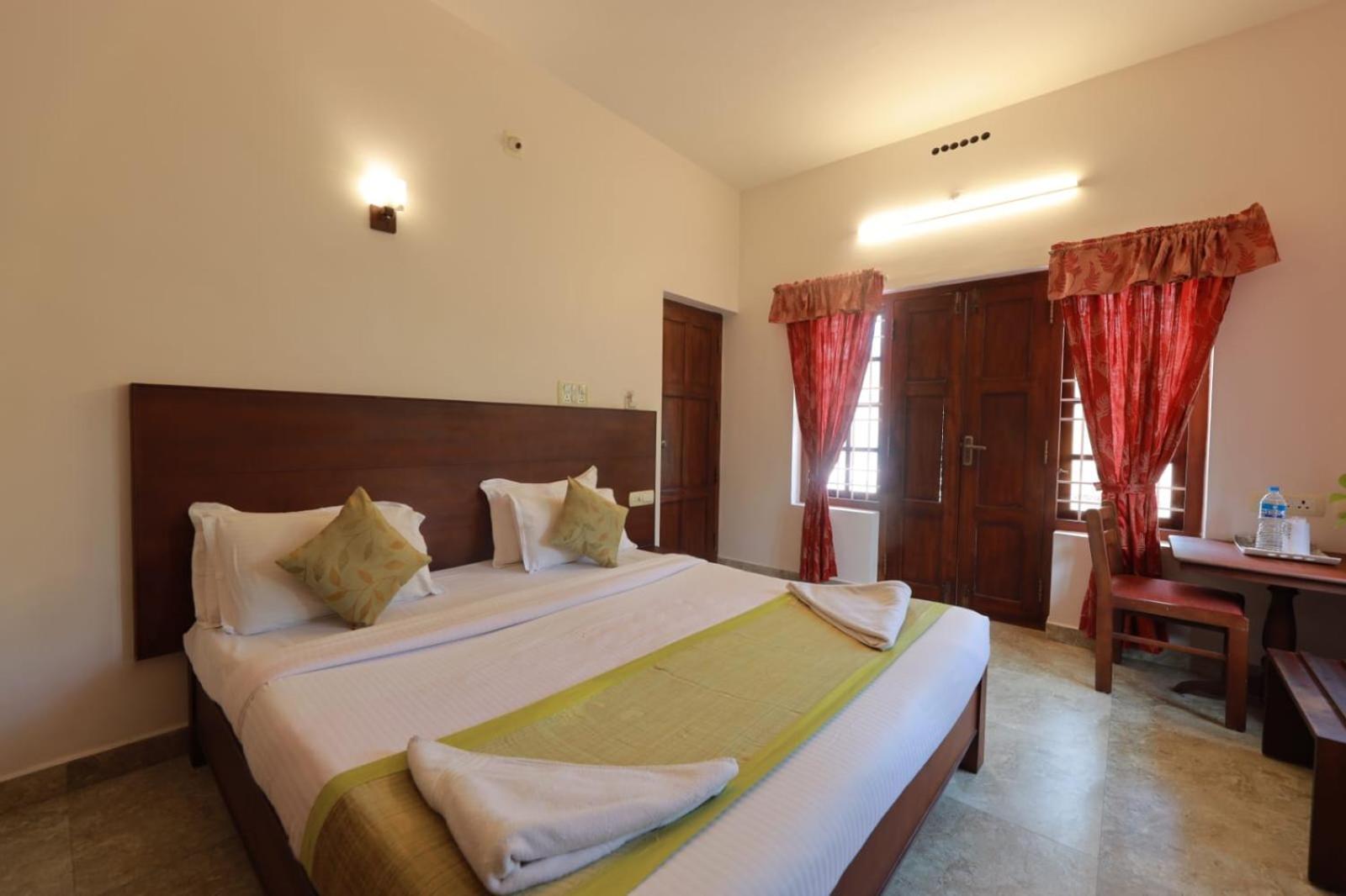 Shades Homestay *