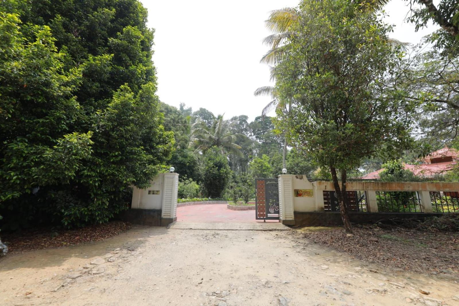 Shades Homestay Munnar